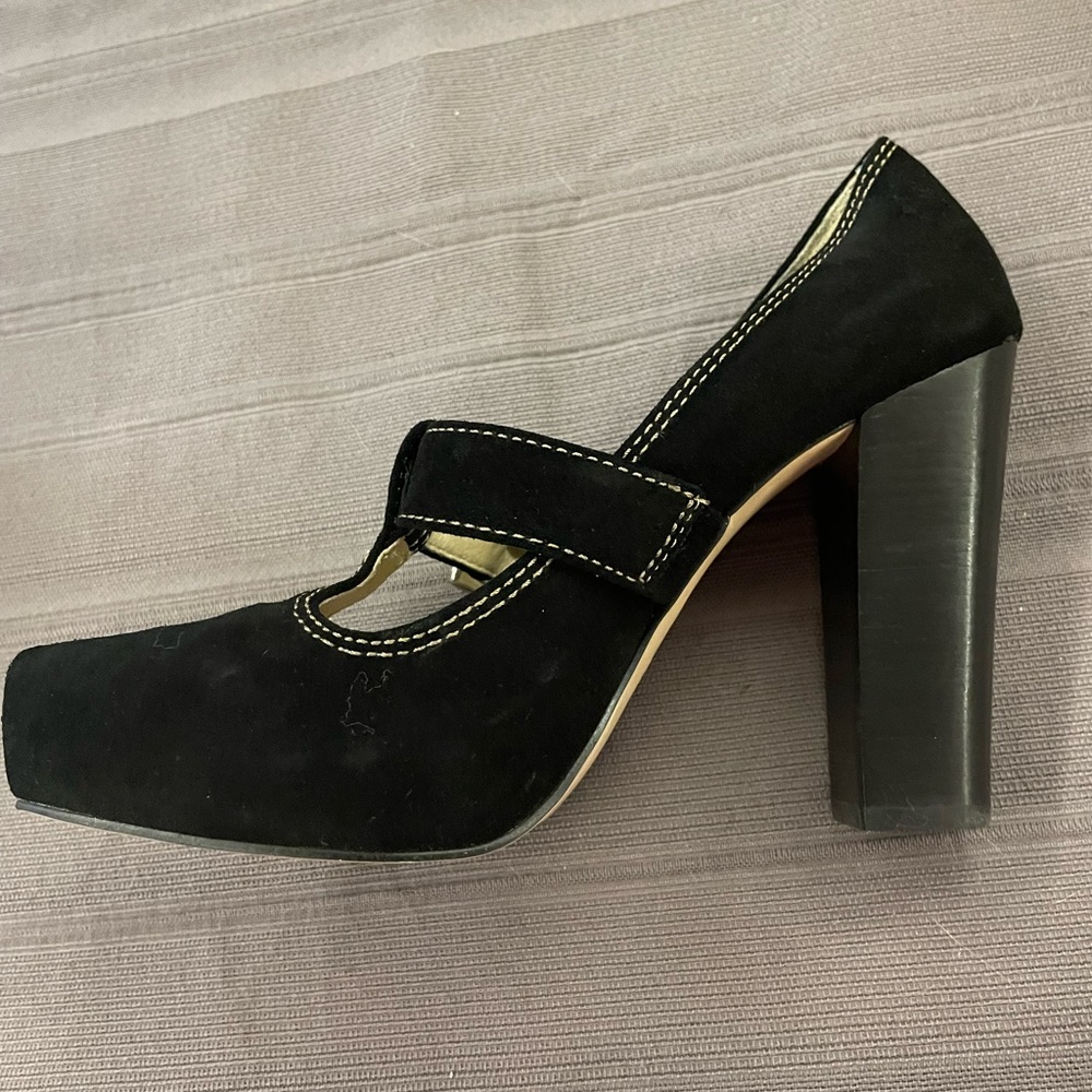 Michael Kors Annabel T-Strap 8.5, Black - Picture 6 of 9